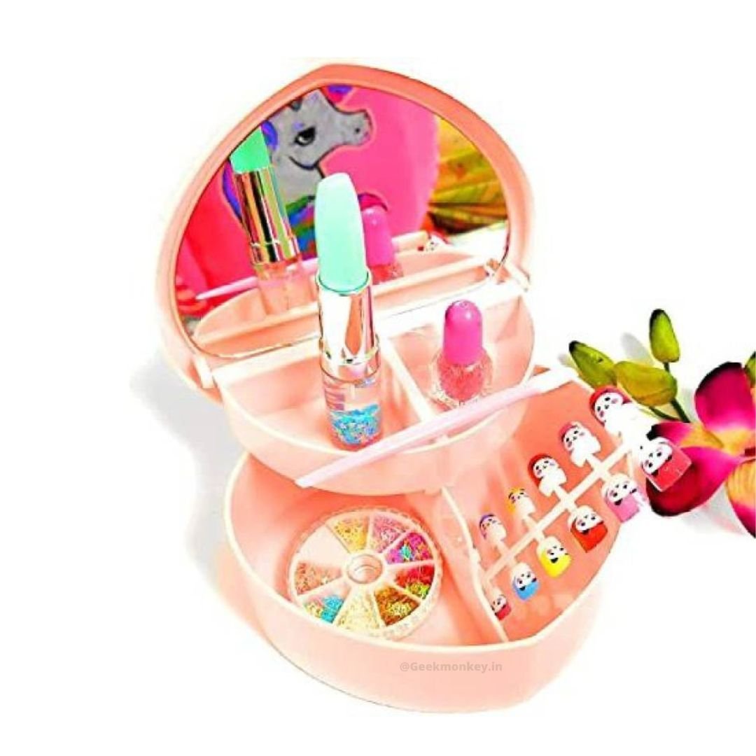 Heart Makeup Case - Tiny Mirror Case - Image 3