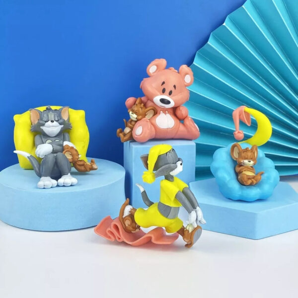 Sleeping Tom and Jerry Action Figure - Image 3