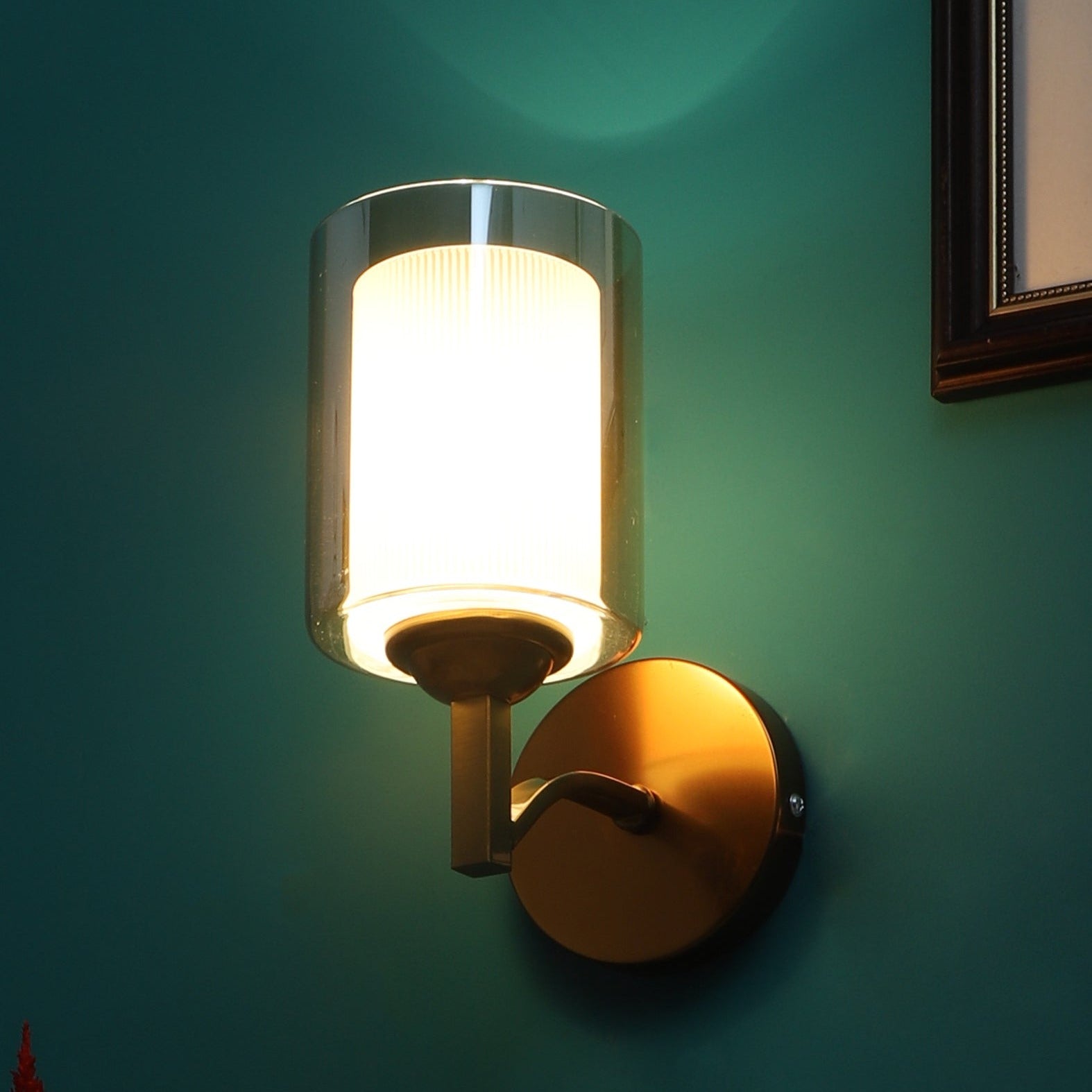 Antique Brass Finish Wall Light - Image 3