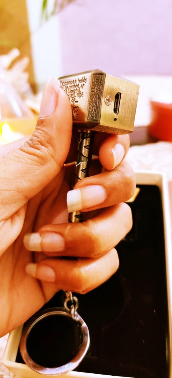 Geekmonkey Hammer Shaped Electric Lighter Keychain - Image 2