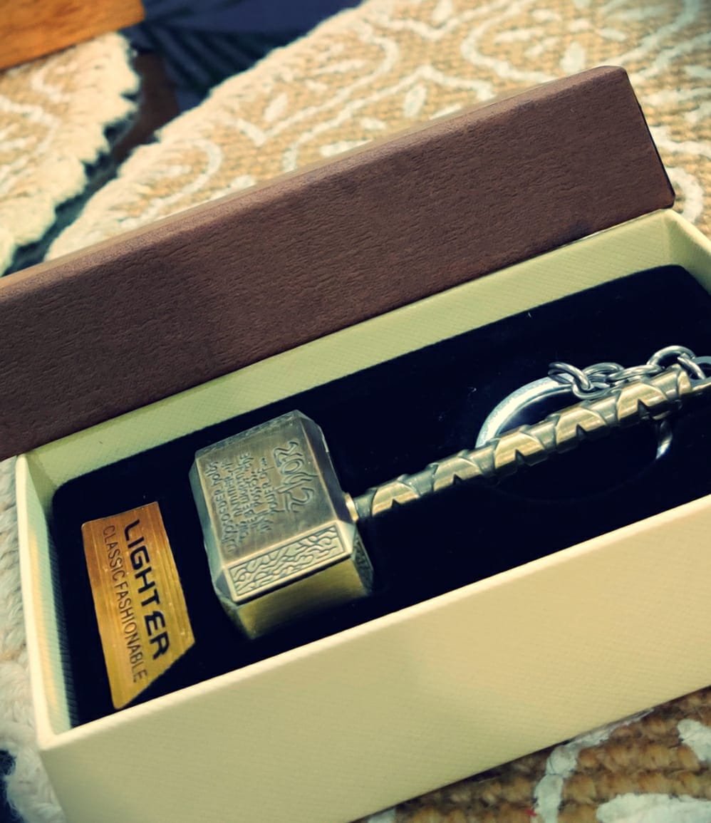 Geekmonkey Hammer Shaped Electric Lighter Keychain - Image 3